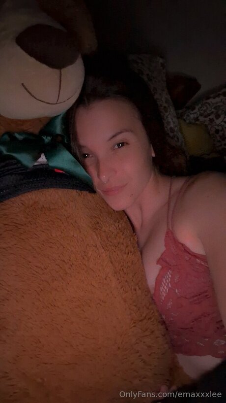 Emaxxxlee ポルノスター トップ 画像