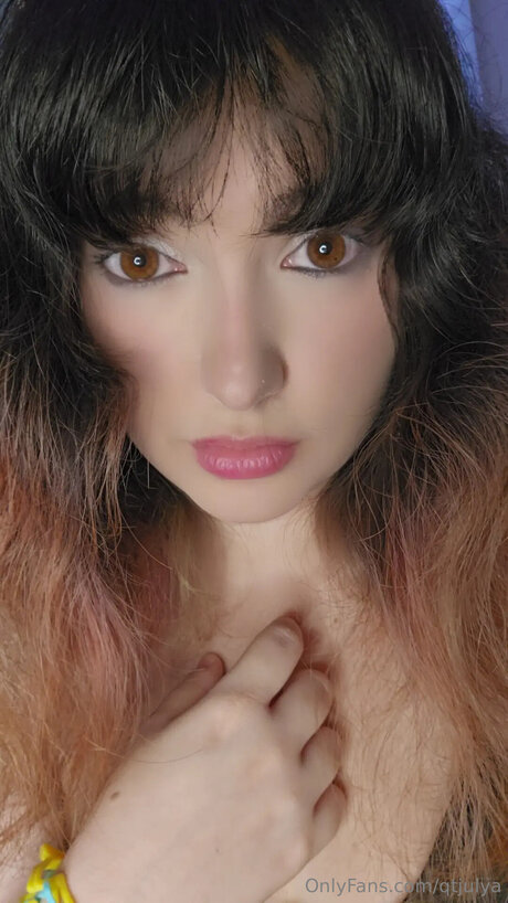 Julyett4 無料のスター 写真