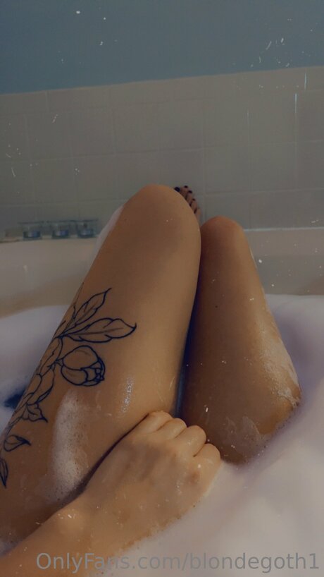 オンリーファンズでのセクスティング セクシー アーカイブ