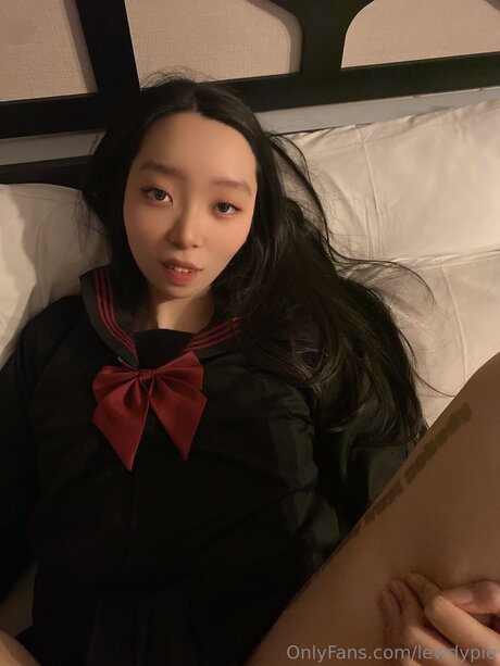 刑務所のオンリーファンズ セクシー ギャラリー