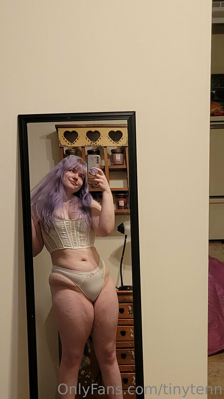 Tinytenn 可愛いモデル 写真