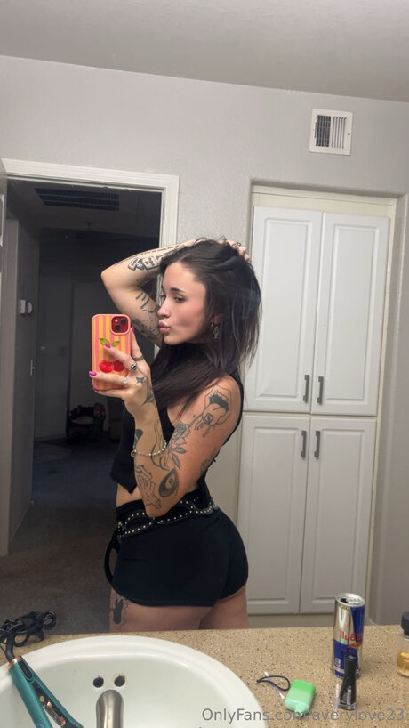 Averylove23 かわいいモデル 画像