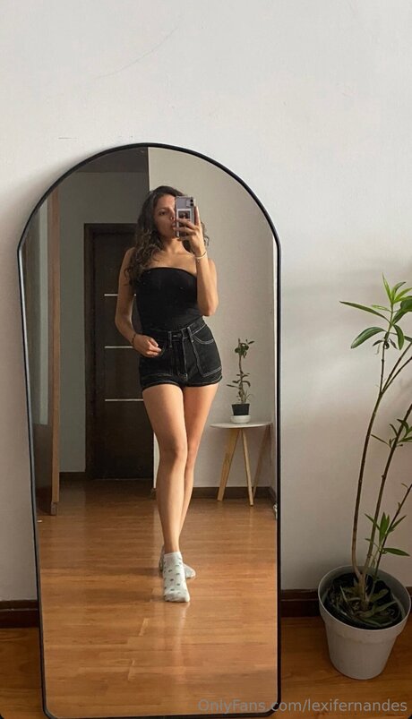 Lexifernandes 美しいポルノスター 写真