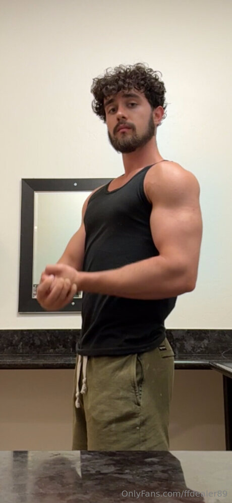 Ffdealer89 最高のモデル 写真