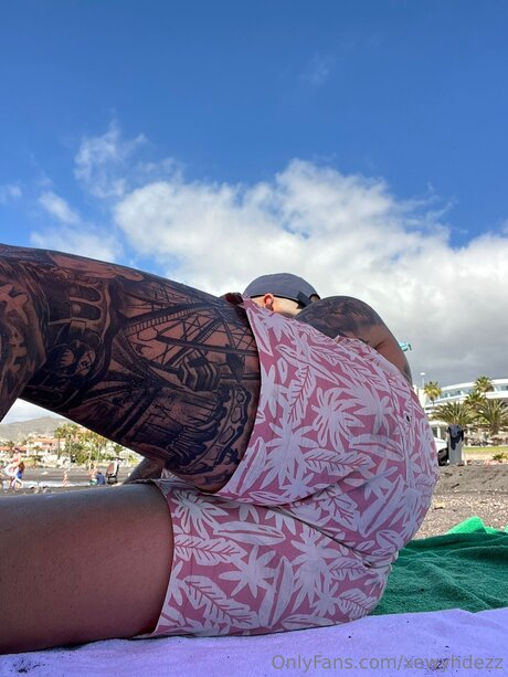 Xewyhdezz 無料のポルノスター 画像