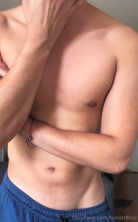 Tomstr8boi かわいいポルノスター ギャラリー