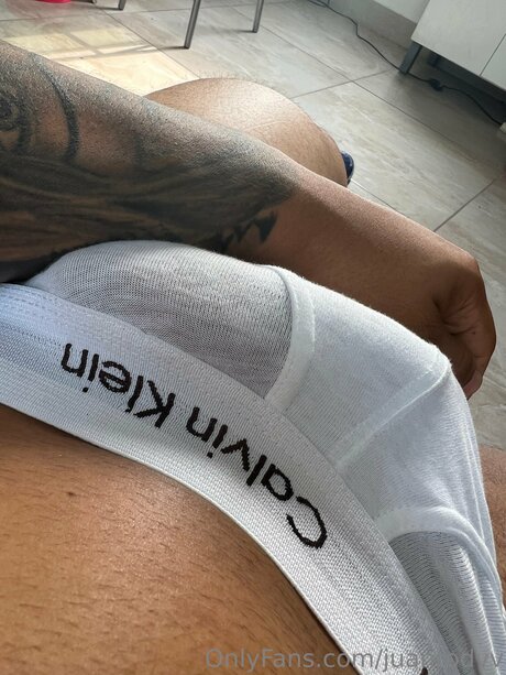 Juanrodvv スター 裸 写真