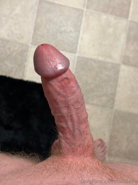 マイクロTバックOnlyFans ポルノ 画像