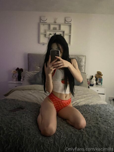 ティーンランジェリーOnlyFans 美しい 画像