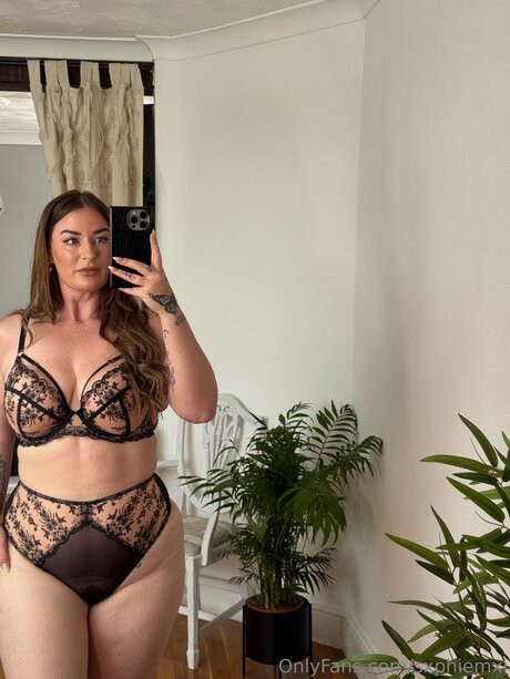 Sxphiemxi 無料モデル アーカイブ