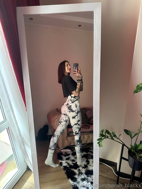 Sarah Blackk 限定スター 画像