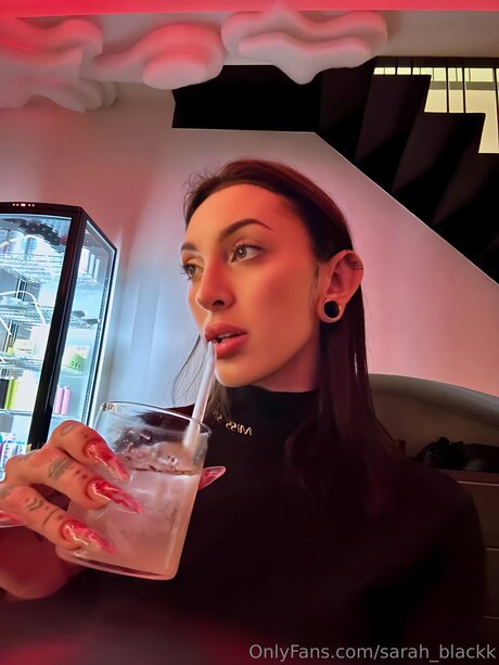 Sarah Blackk 完璧なモデル 写真