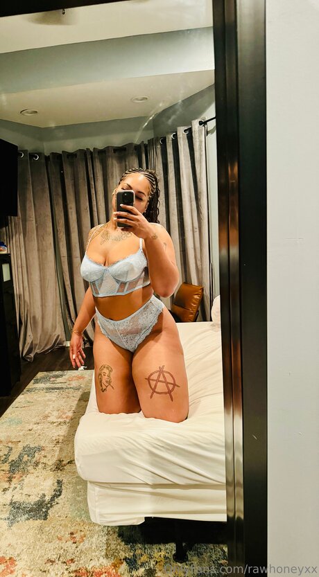 Rawhoneyxx スターセックス ギャラリー