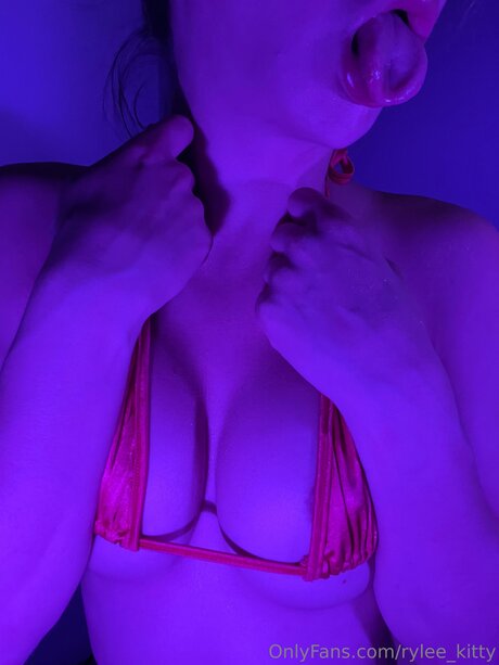 Rylee Kitty アート女優 写真