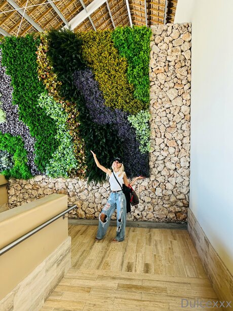 Latinabarbie96 セクシー女優 画像