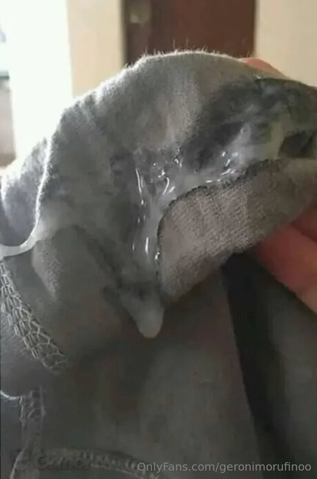 Geronimorufinoo アダルトモデル 写真