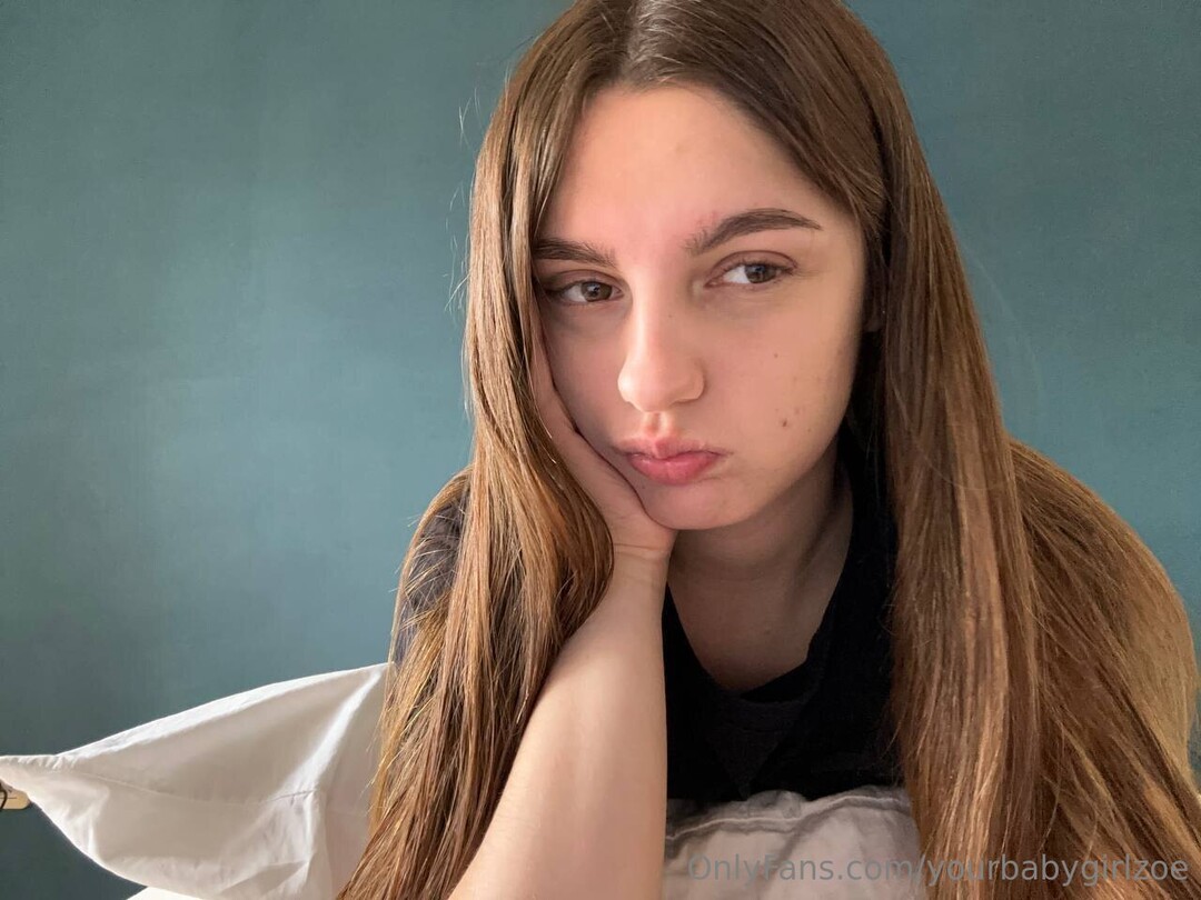 Yourbabygirlzoe ヌード女優 写真