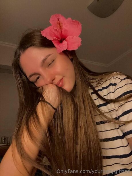 Yourbabygirlzoe 最高のスター 写真