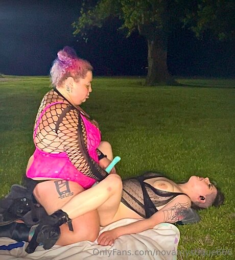 ゲイアナル舐めオンリーファンズ ホットセクシー 写真