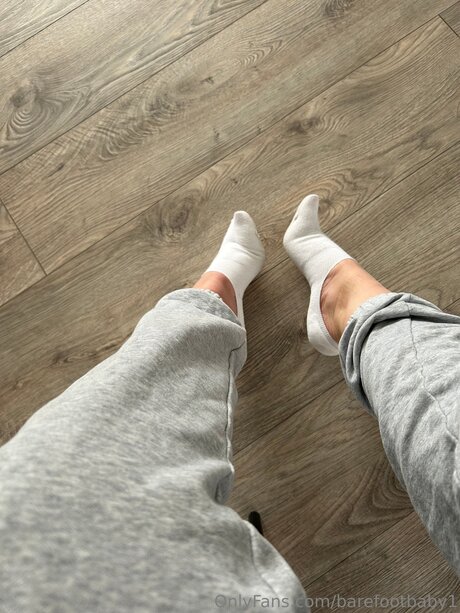 Barefootbaby1 ポルノスター パーフェクト 写真