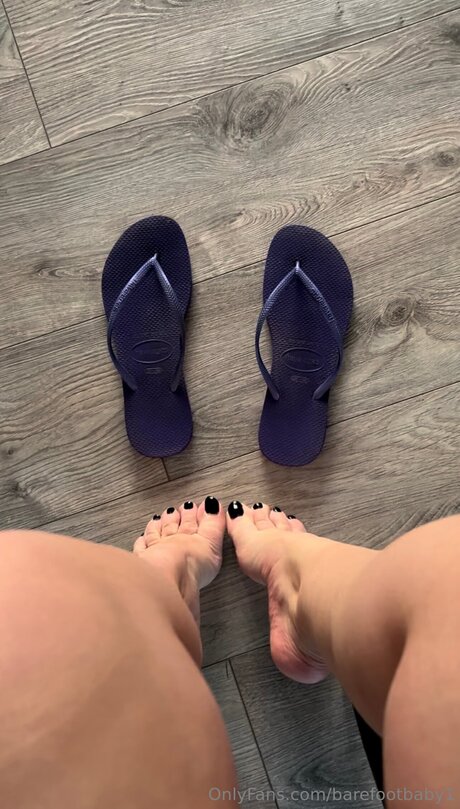 Barefootbaby1 ポルノモデル ギャラリー