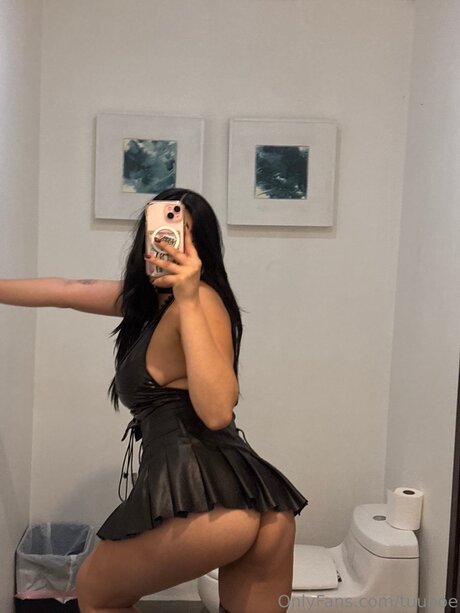 Tuuhoe セクシー女優 写真