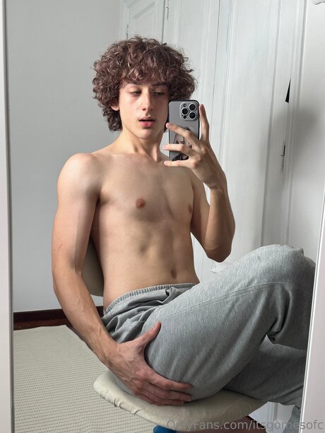 大学のアジア人オンリーファンズ ホットxxx 写真