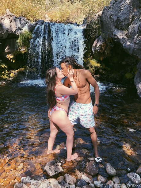 Tyrexxx HDスター 写真