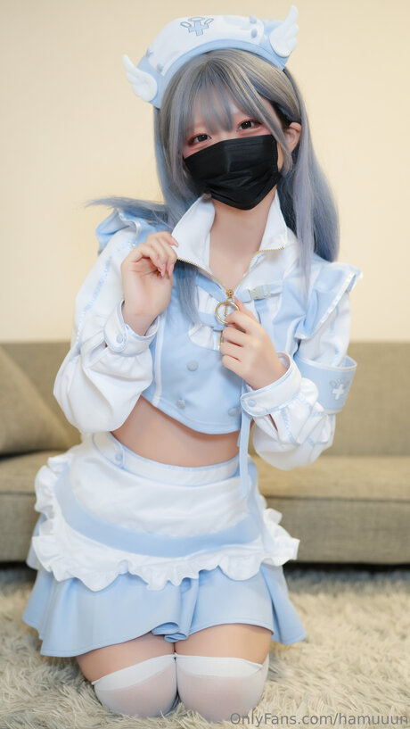 お金 オンリーファンズ 無料 画像