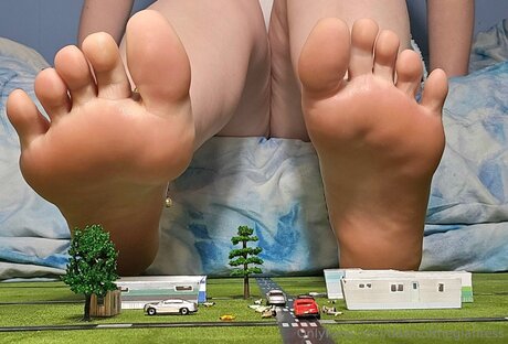 Dawnofthegiantess ヌードモデル ギャラリー