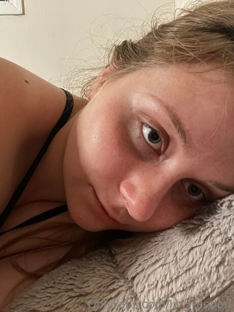 Liv Freeport ヌードモデル 写真