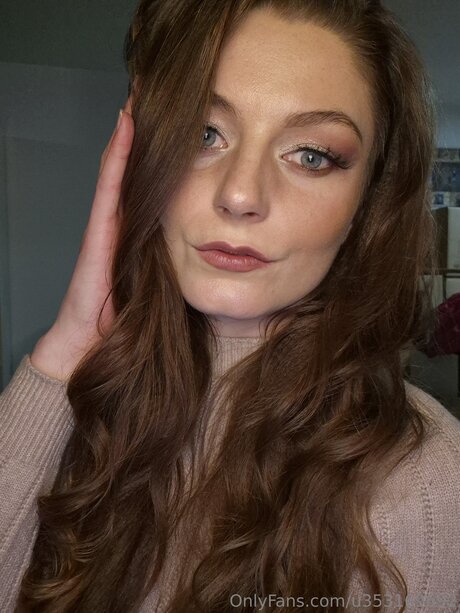 イギリスのプッシーOnlyFans アートポルノ 画像