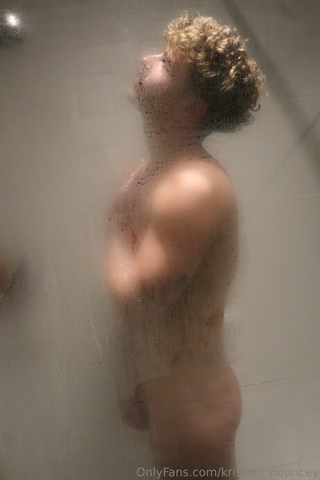 Kristian Pouncey アダルトスター 写真