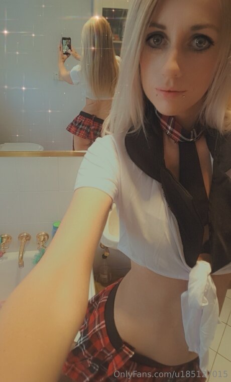 U185127015 ヌードモデル 写真