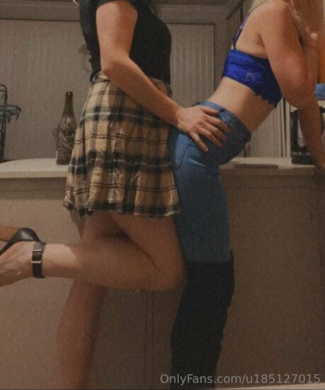 U185127015 ポルノモデル ギャラリー