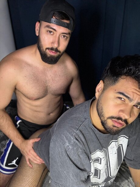 Heyalexsg ホットなポルノスター 写真