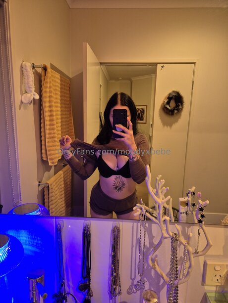 Moodyxbebe トップポルノスター 写真