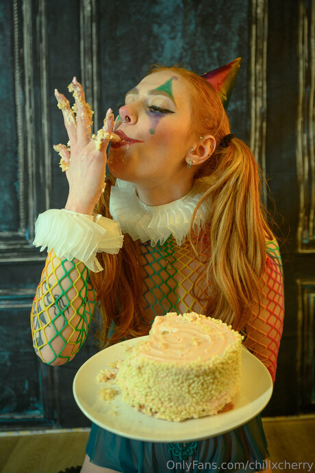 Chillxcherry 裸のスター 画像