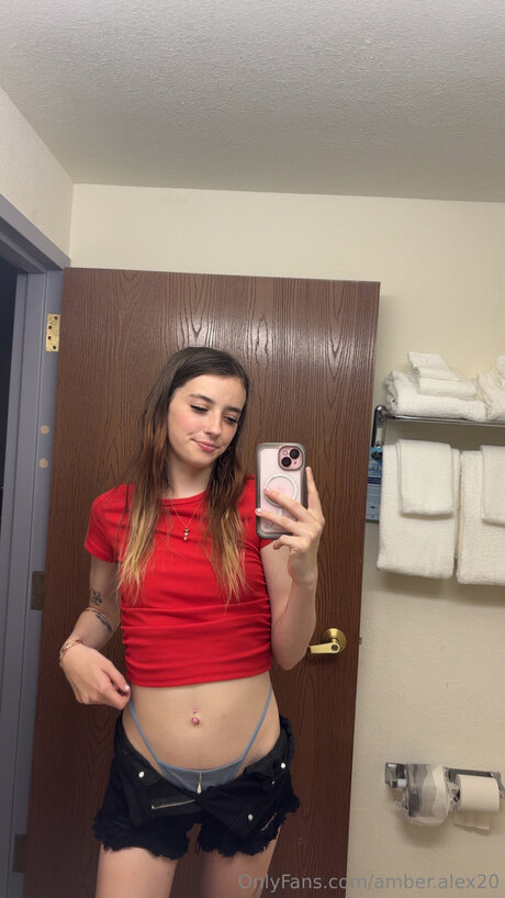 Amberralexx かわいいポルノスター 写真