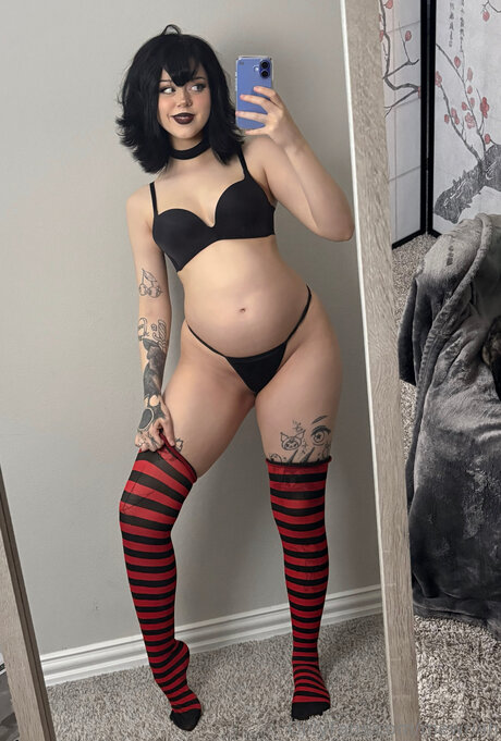 Mewriah 無料モデル 写真