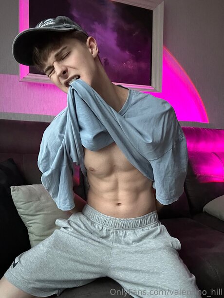 アジア人のティーンの足 オンリーファンズ 限定 写真