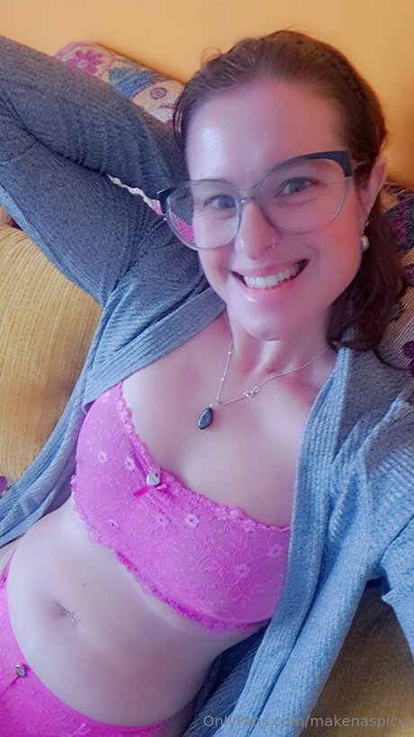 Makenaspicy ポルノスター エロティック 画像