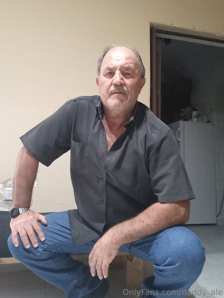 セクシーな黒人オンリーファンズ 裸 ギャラリー