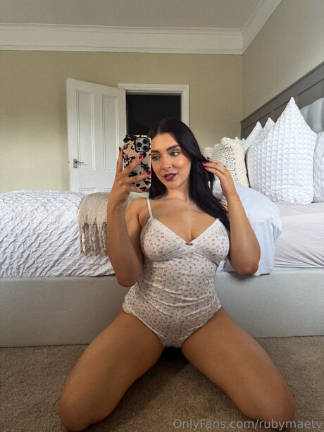 Rubymaefree 美しいポルノスター 写真