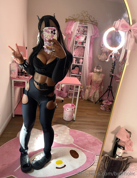 Buffholic トップモデル 写真