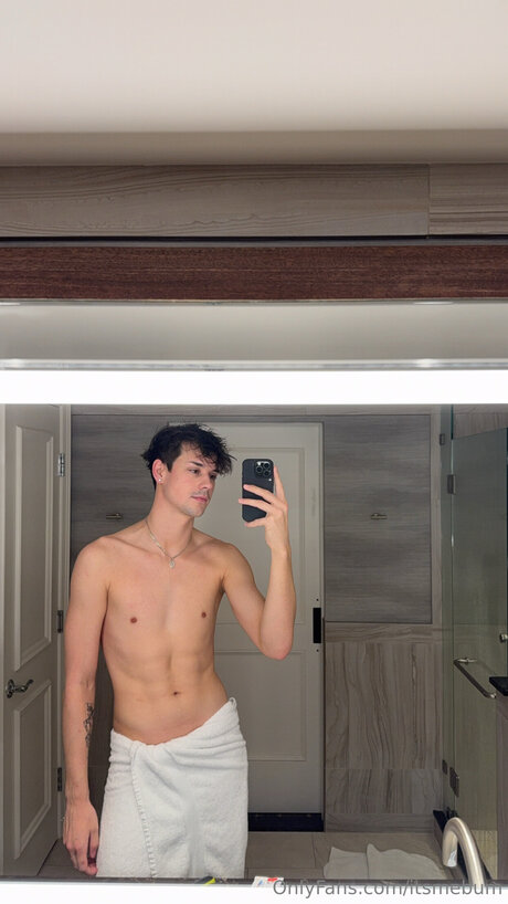 Itsmebum 高品質モデル 写真