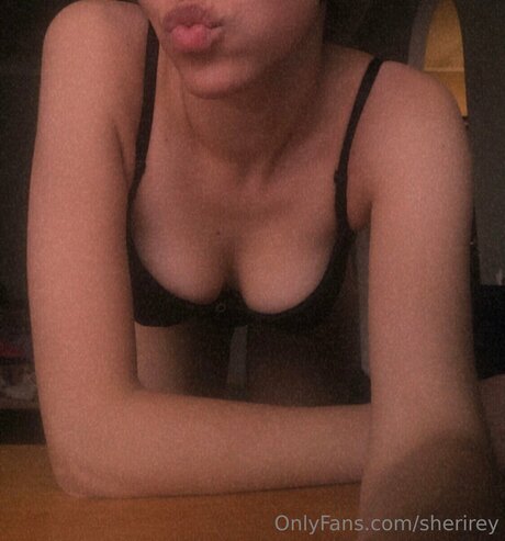 Sherirey 無料のスター アーカイブ