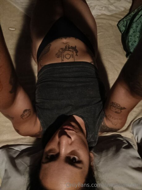 ゲイビデオ OnlyFans ヌード 画像