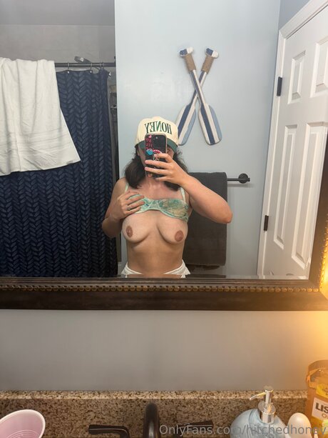 Hitchedhoney ホットスター 画像