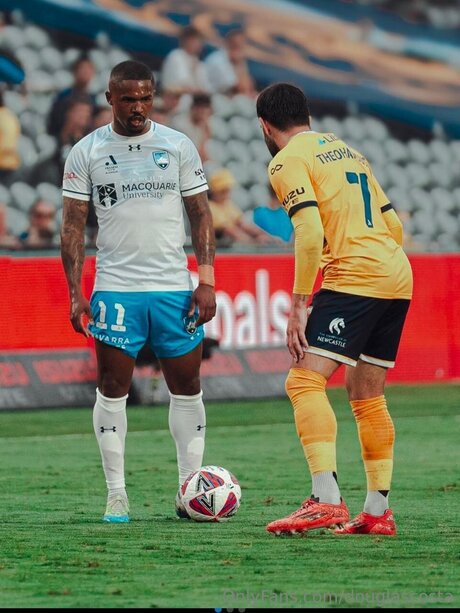 Douglascosta ポルノスター 写真